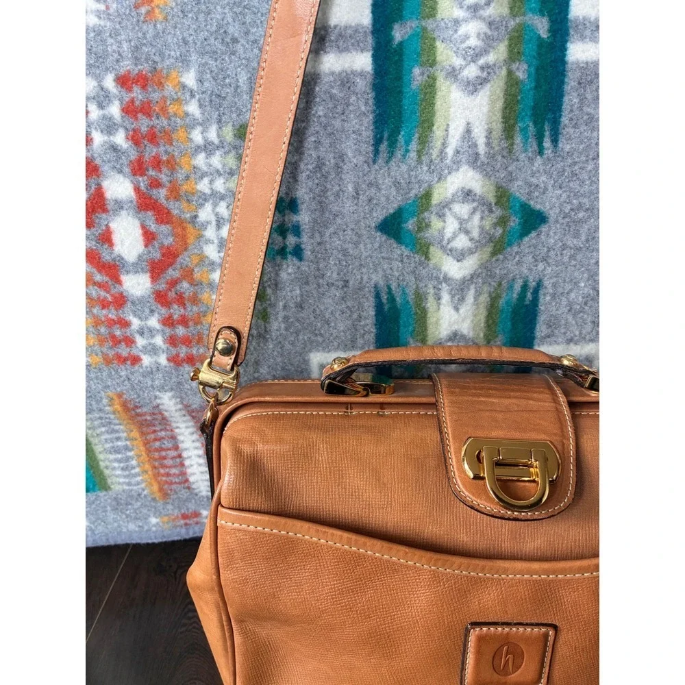Vintage Hartmann Tan‎ Leather Satchel Handbag with Strap Gold Clasp
